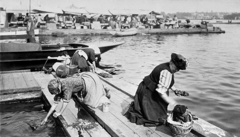 Tvättbryggan söder om Fiskarhamnen vid Slussen.