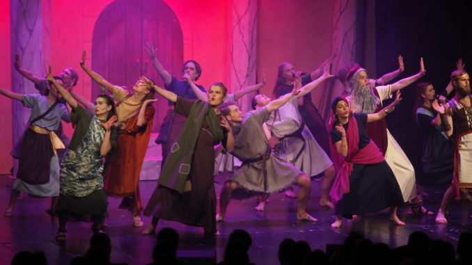 Spex on stage- danse de groupe